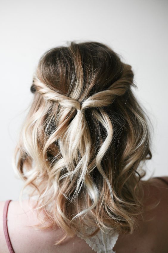 penteado para madrinha de casamento cabelo medio noite