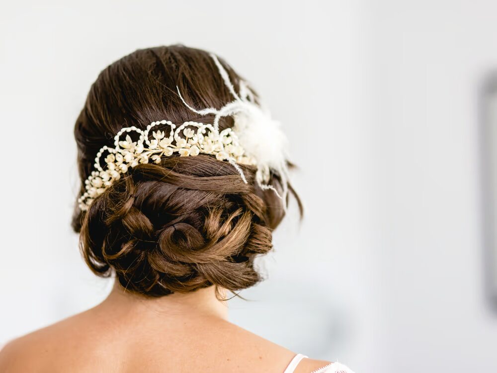 penteado semi preso ou coque baixo para convidada casamento