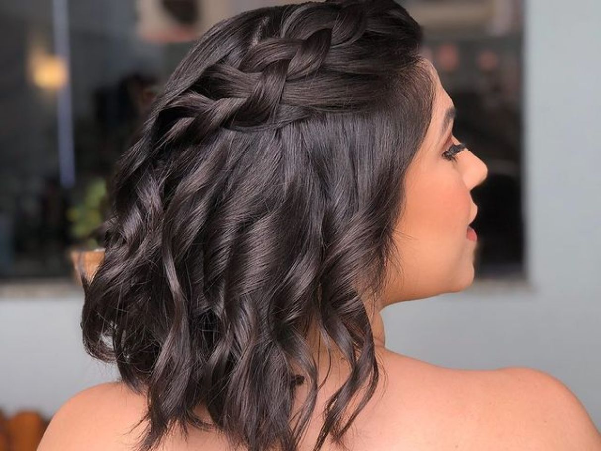 melhores penteados trança lateral embutida cabelo curto casamento