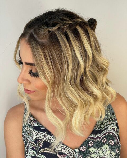 trança lateral embutida vs torcidinhos cabelo curto convidada