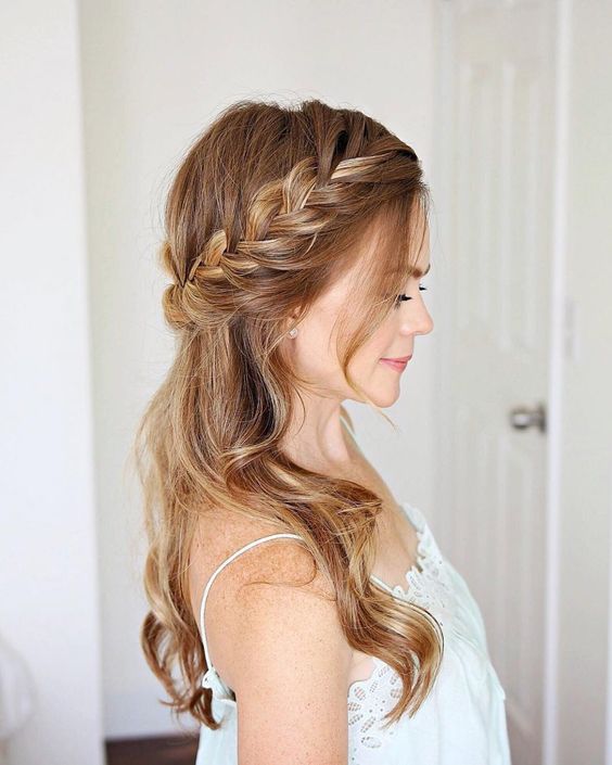 melhores penteados trança lateral embutida cabelo curto casamento