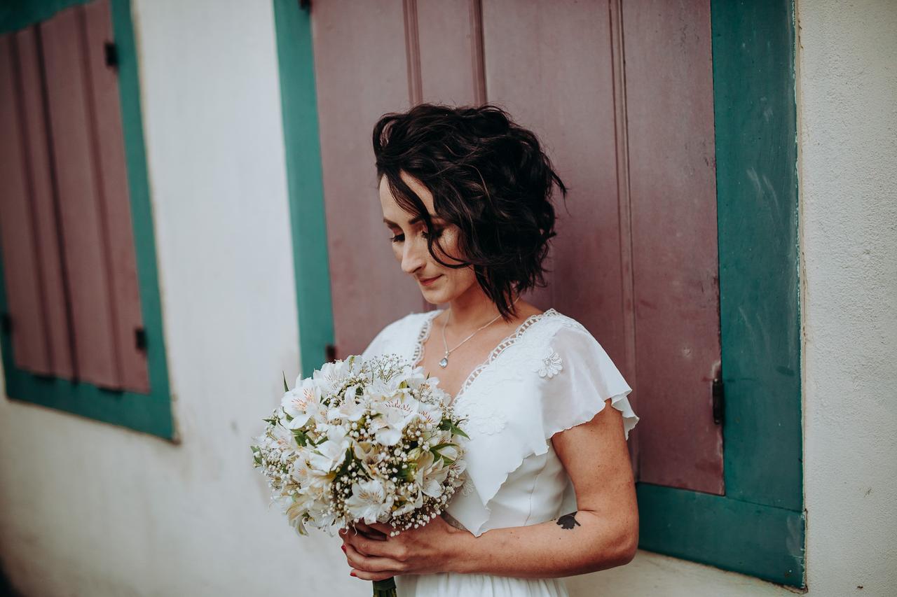penteado semipreso lateral vs wet hair para casamento