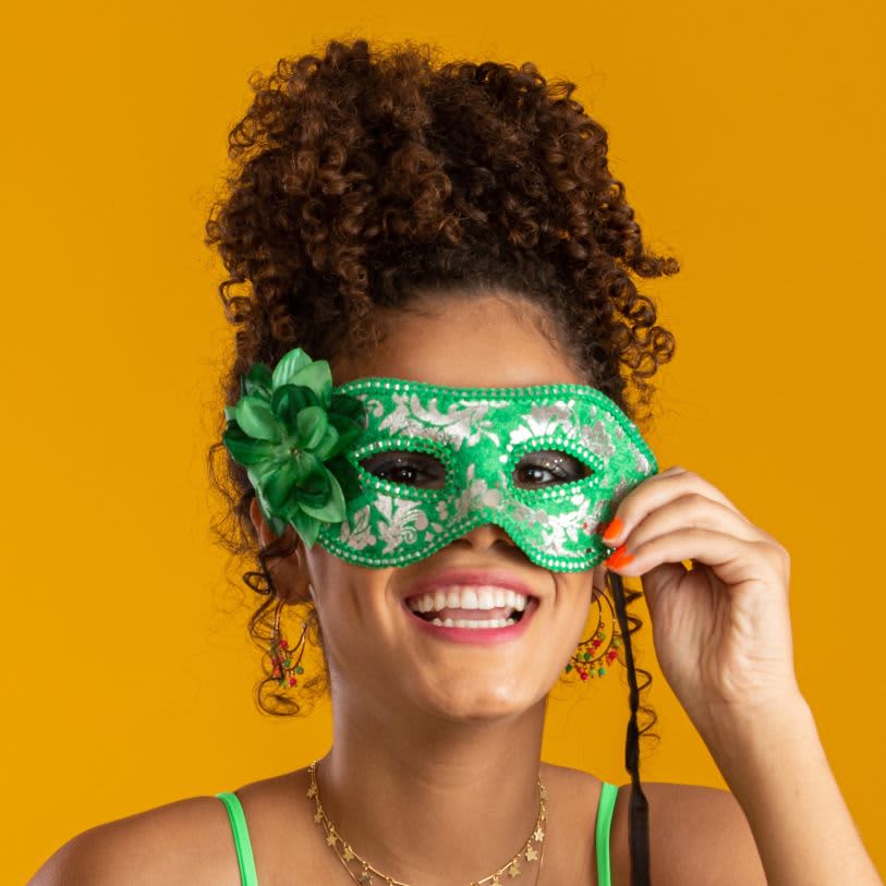 tranças de carnaval vs coques de carnaval qual o melhor para a folia