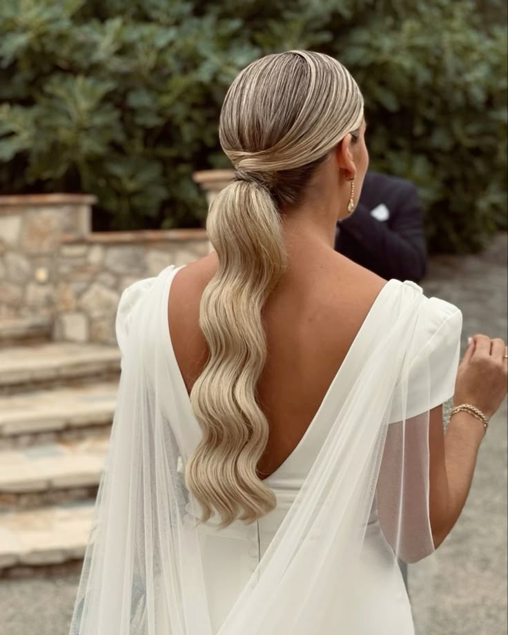 penteados para casamento cabelo liso convidada