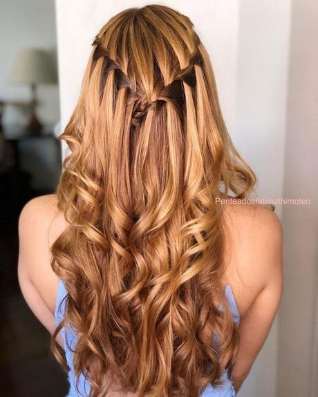 penteados para casamento cabelo liso madrinha