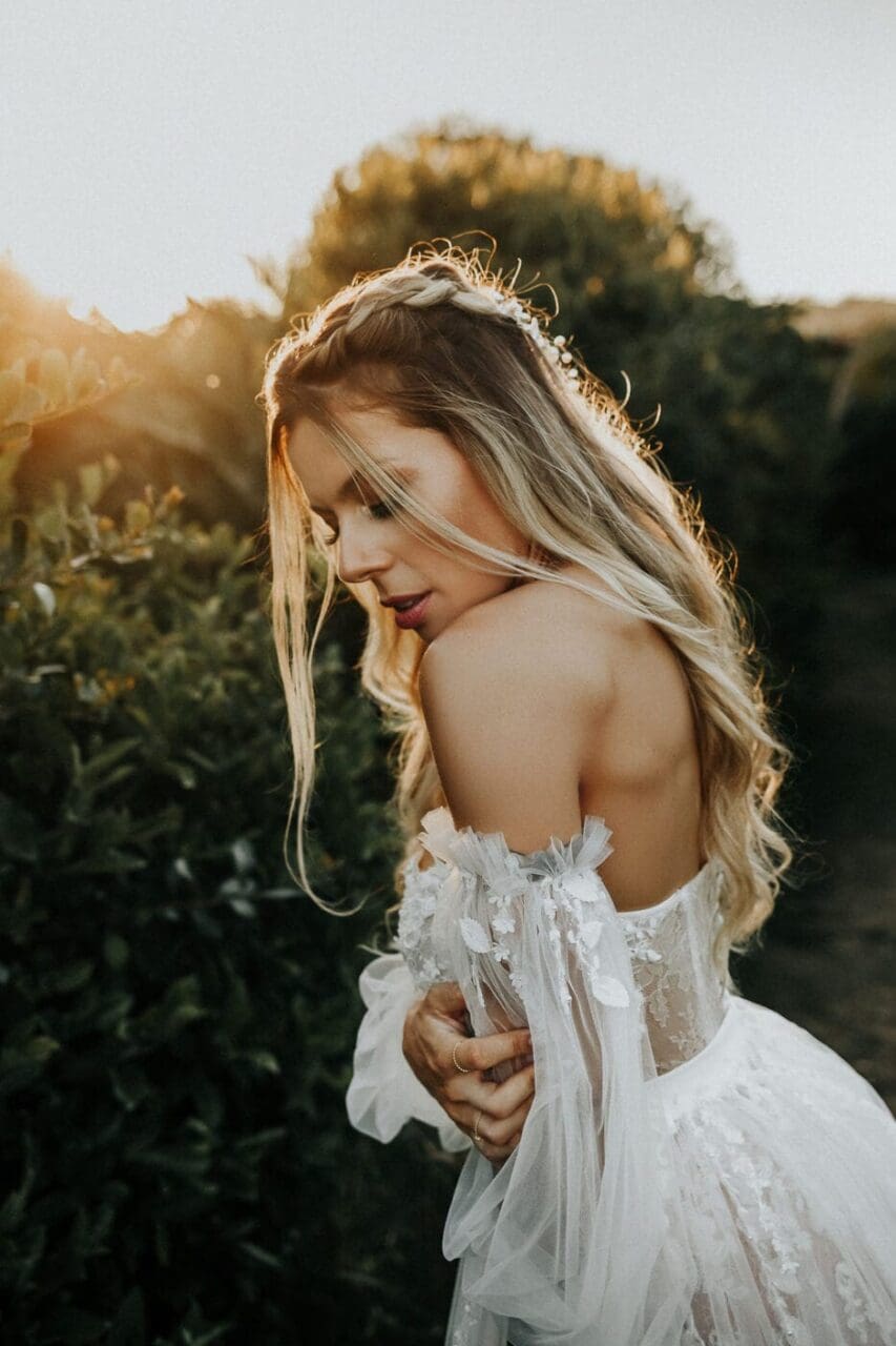 penteados para casamento cabelo solto liso curto
