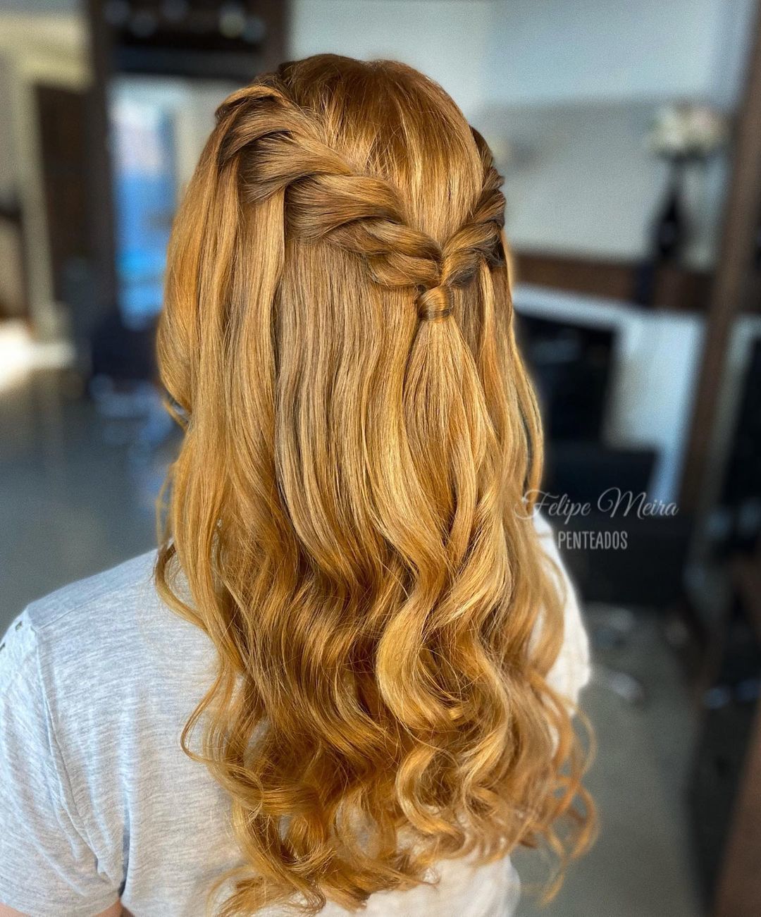 penteado semi preso ou coque baixo para convidada casamento