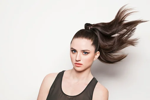 Tendências de Penteados 2026: O Minimalismo e a Funcionalidade em Foco