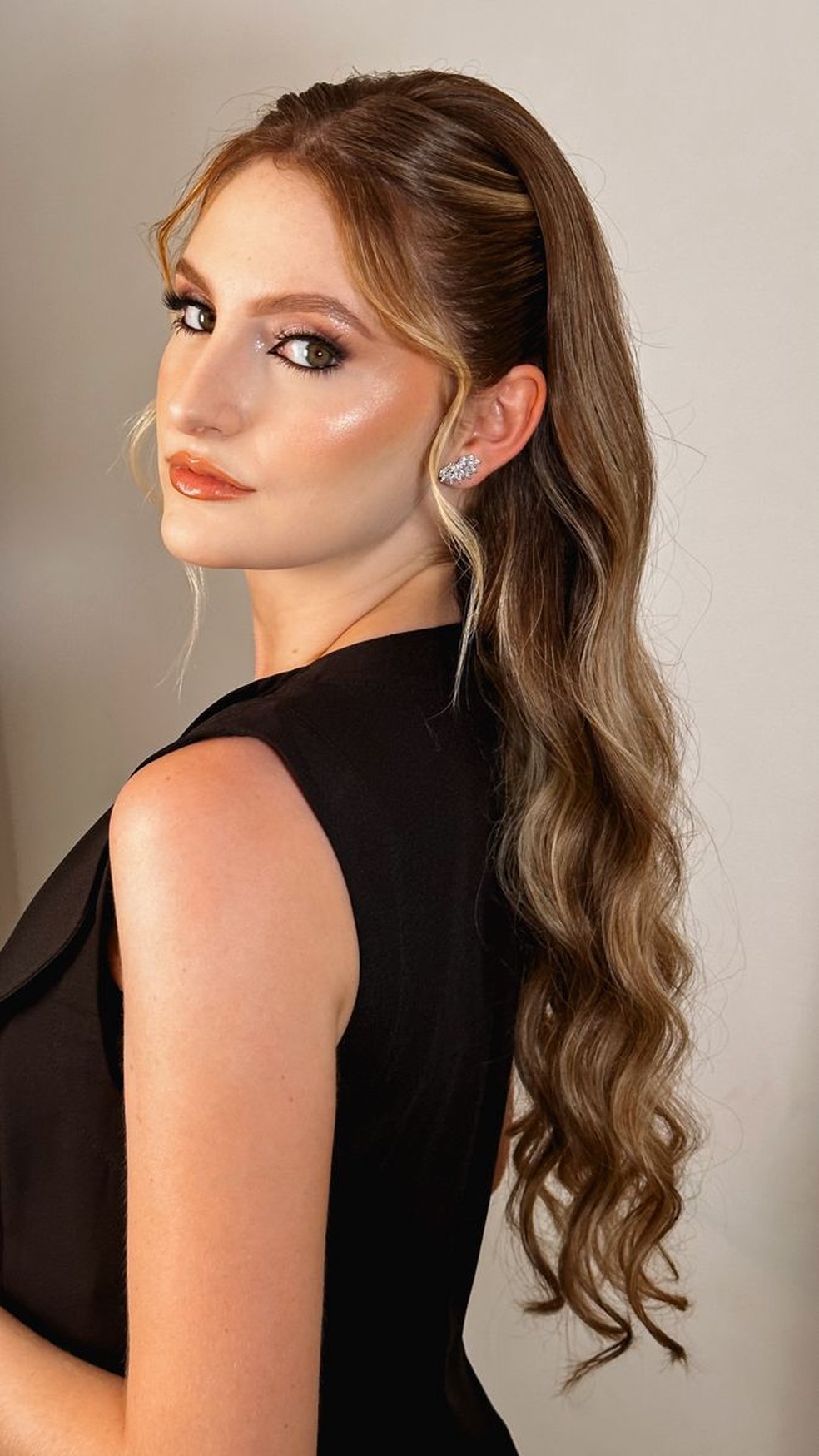 penteados soltos vs penteados presos qual escolher