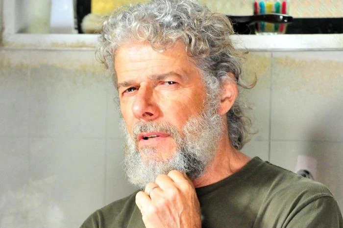 desfecho de pereirinha novela fina estampa