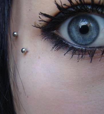 Piercing Na Bochecha Perto Do Olho Nome