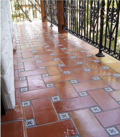 piso cerâmico marrom estilo vintage