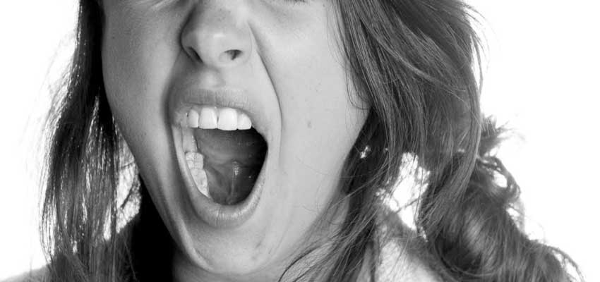 A Ciência por Trás do Bocejo Contagioso: Empatia ou Fisiologia?