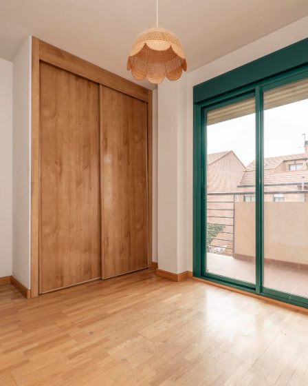 porta de correr para quarto de hóspedes