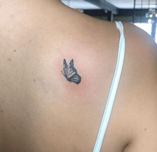 ideias tatuagem borboleta pequena feminina