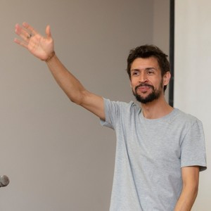 Além da Timidez: Desenvolvendo Habilidades Sociais e Comunicação Assertiva com a Psicologia