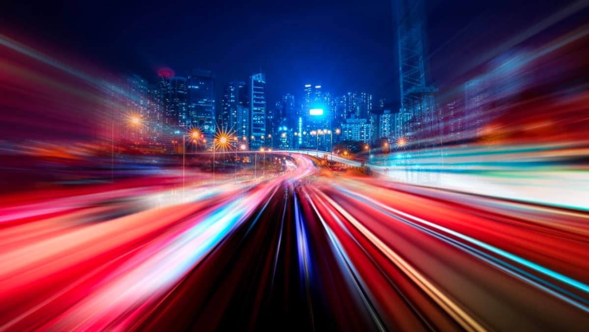 quanto tempo a luz leva para percorrer 1 metro