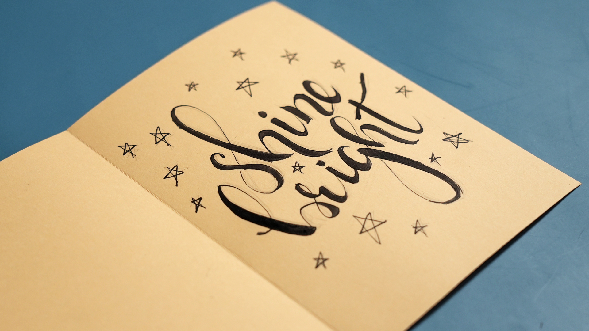 qualidade com a letra e