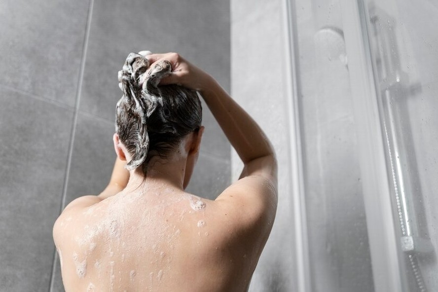 frequência ideal para lavar cabelo oleoso