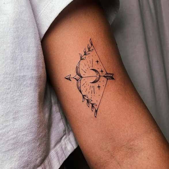 ideias tatuagem sagitario feminina pequena