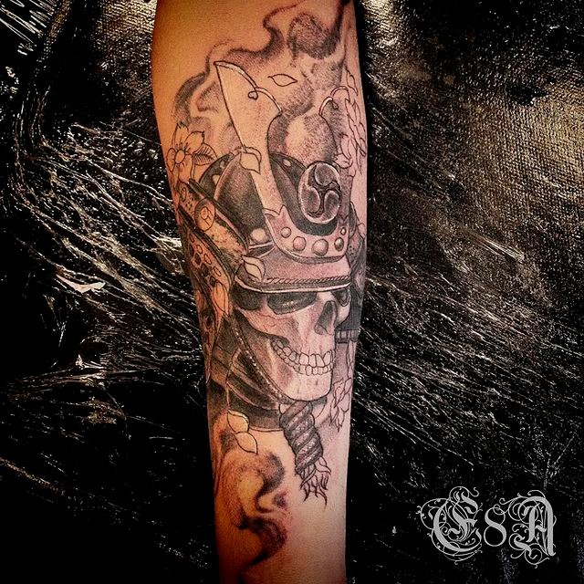 preço tatuagem minimalista braço