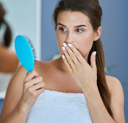 Nutrição e Queda de Cabelo: O Papel das Vitaminas e Minerais