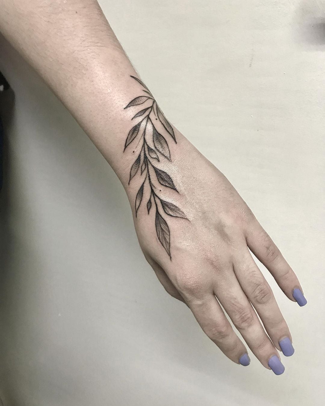 tatuagem ramo de flor desenho