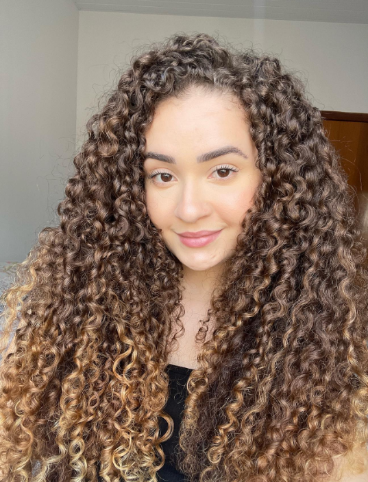 Vinagre de Maçã: O Segredo para Selar Cutículas e Dar Brilho