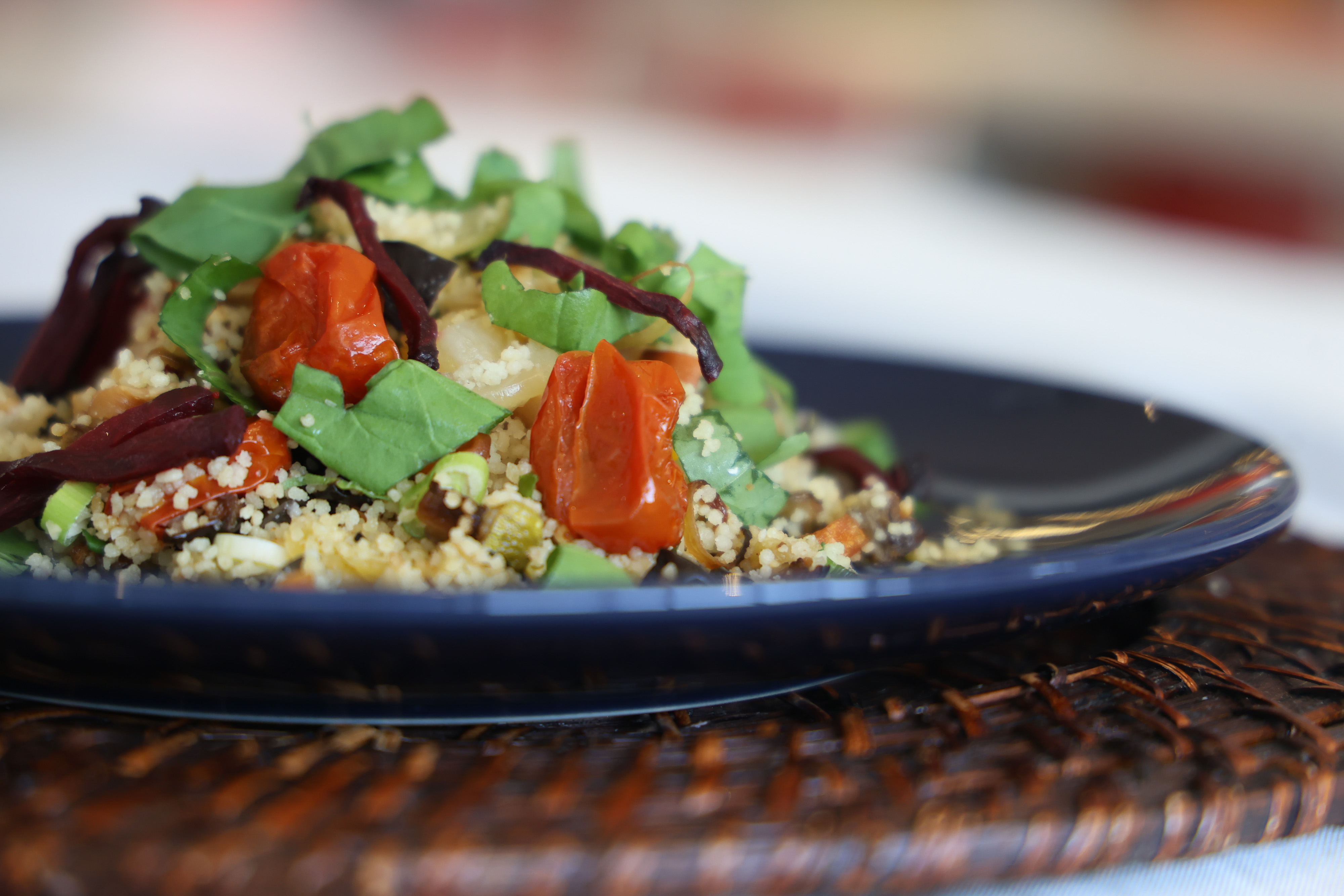 cuscuz marroquino com vegetais pronto em 20 minutos
