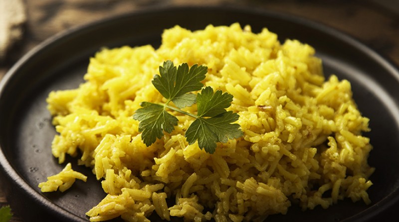 benefícios da cúrcuma para digestão