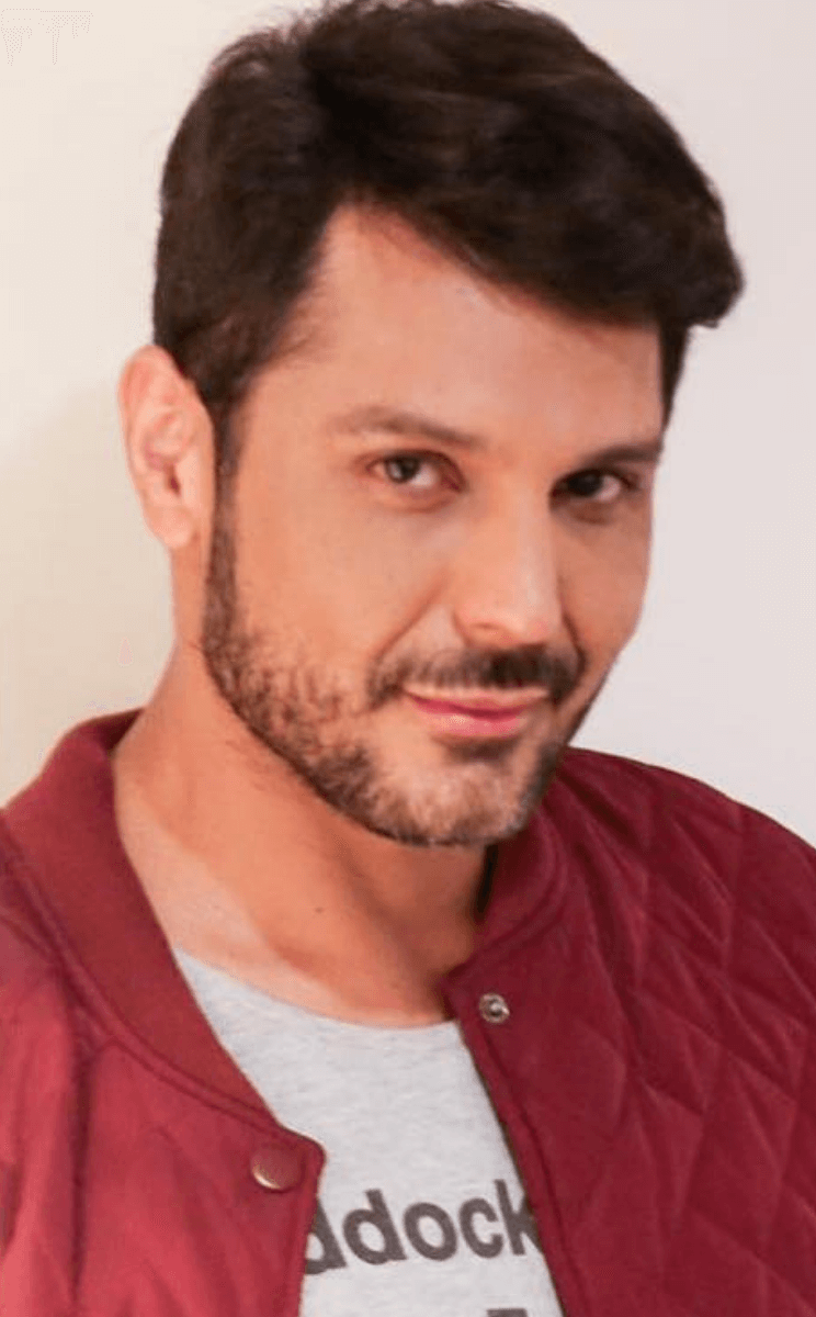 trabalhos do maquiador renner souza