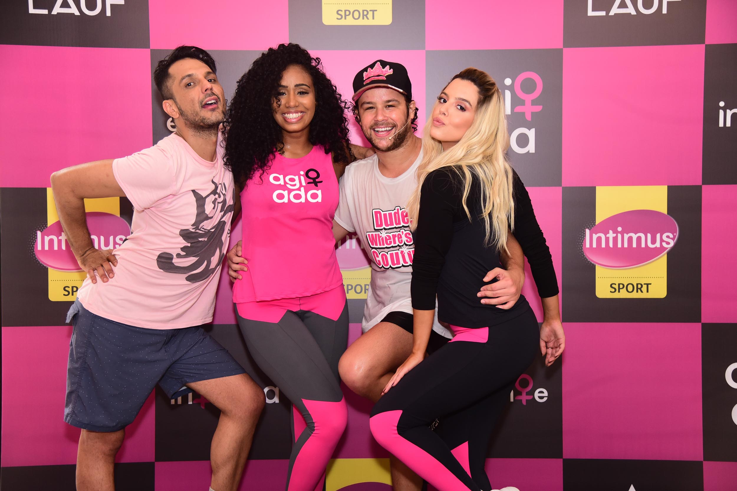 quem é o maquiador da anitta