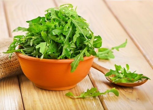 beneficios da rucula para saude e emagrecimento