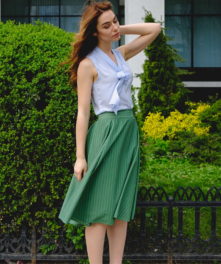saia midi jeans