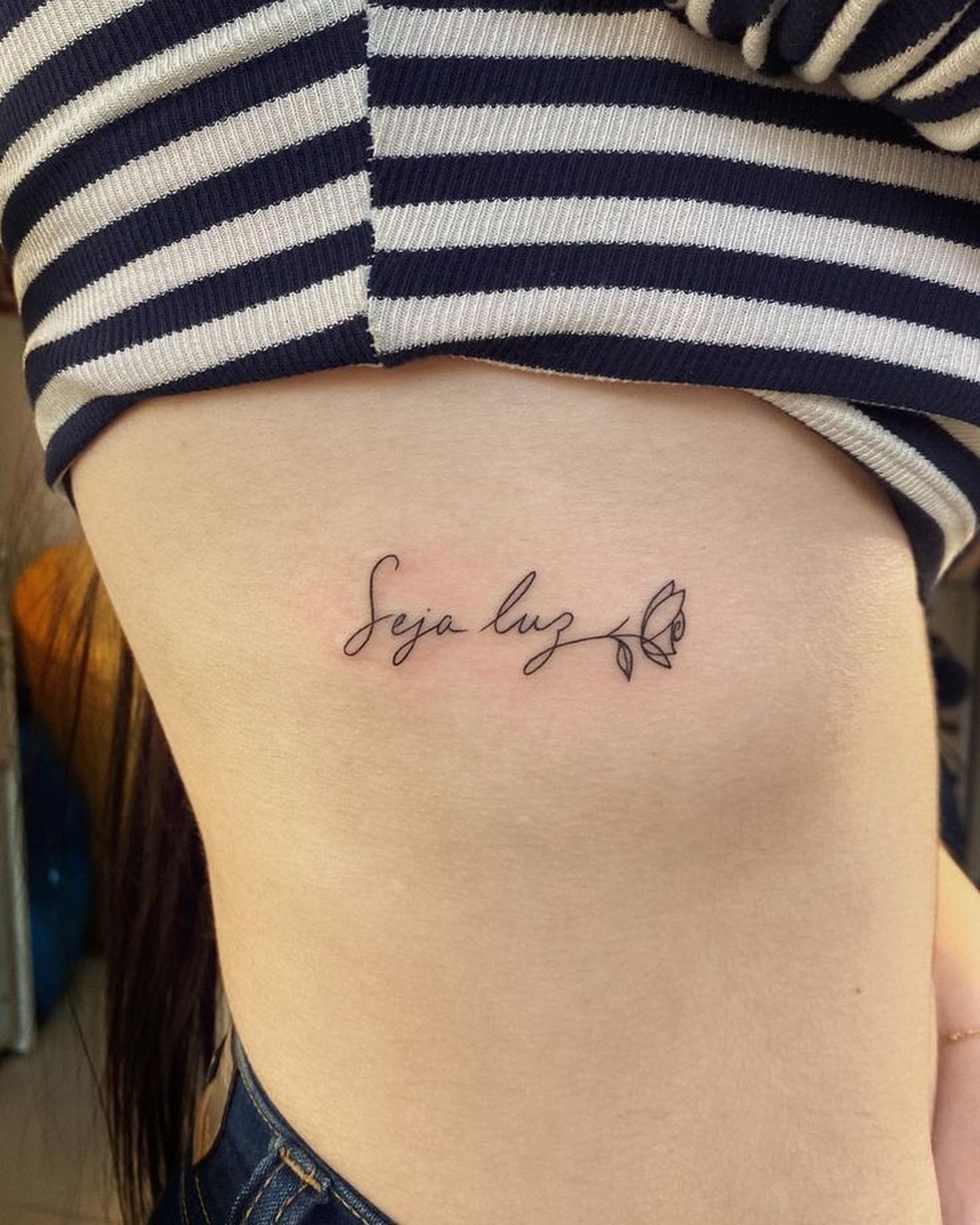 tatuagem seja luz delicada