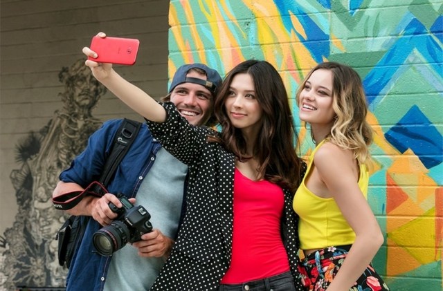 Como Usar o Temporizador e Outras Funções da Câmera para Selfies