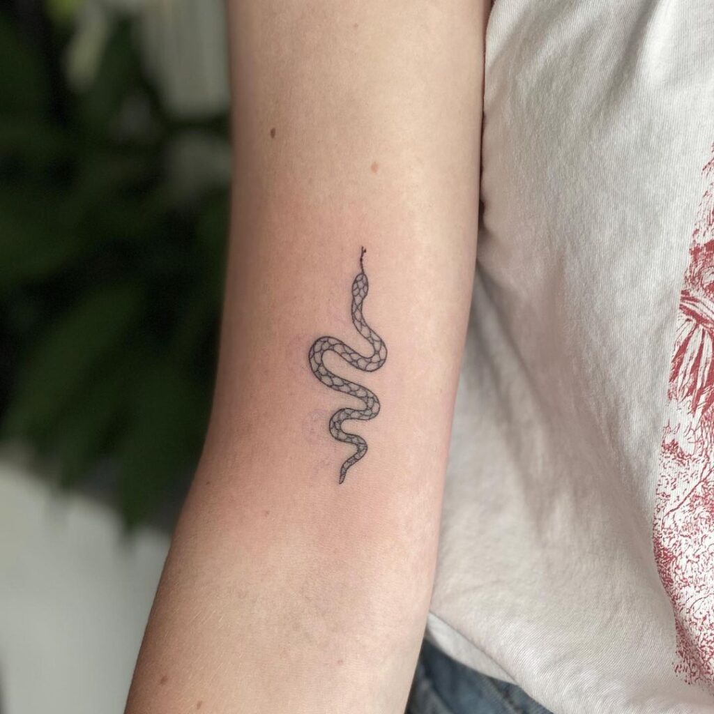 cobra cura tattoo