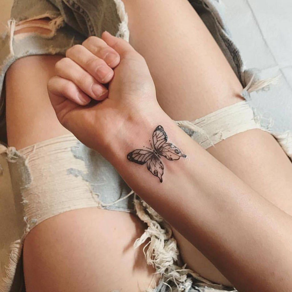 tattoo borboleta estilo tradicional
