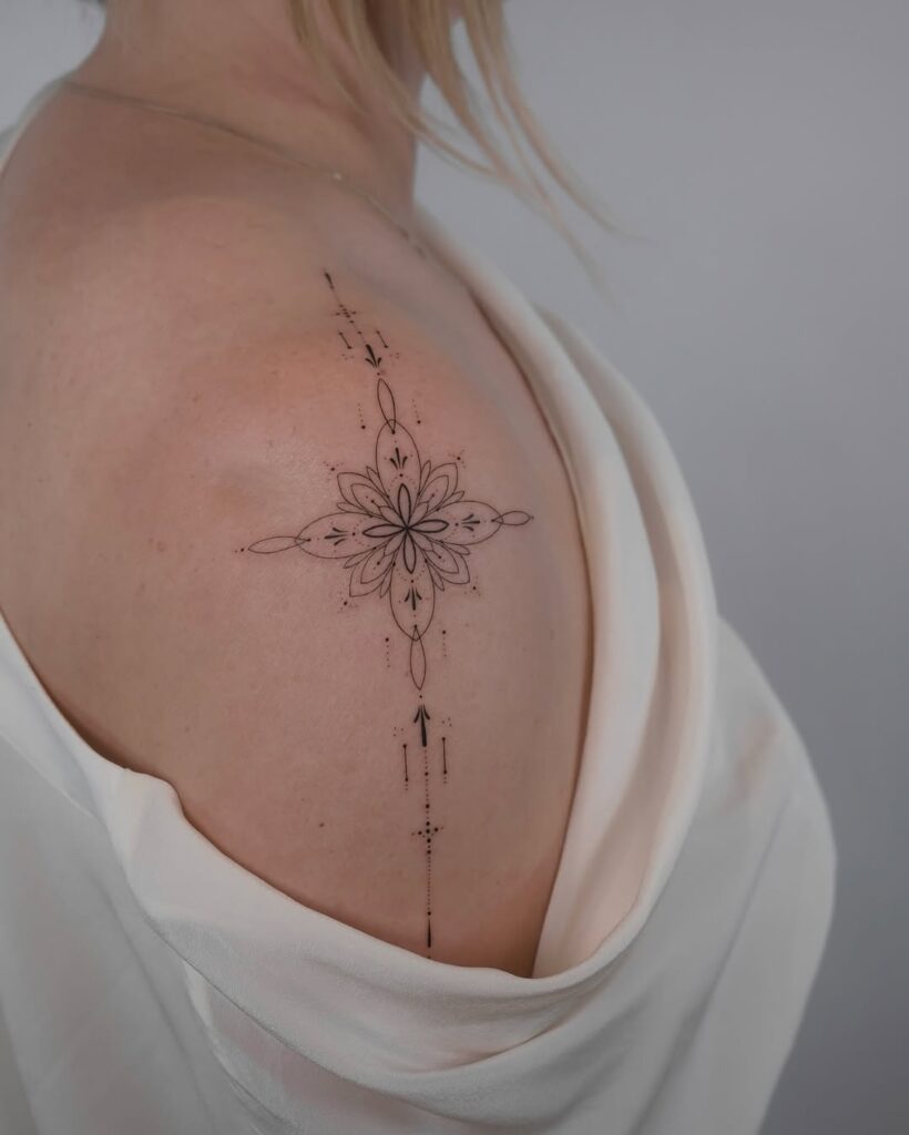 melhores tatuagens femininas ombro