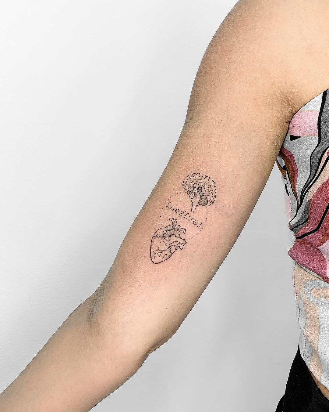 tatuagem fineline vs minimalista qual escolher