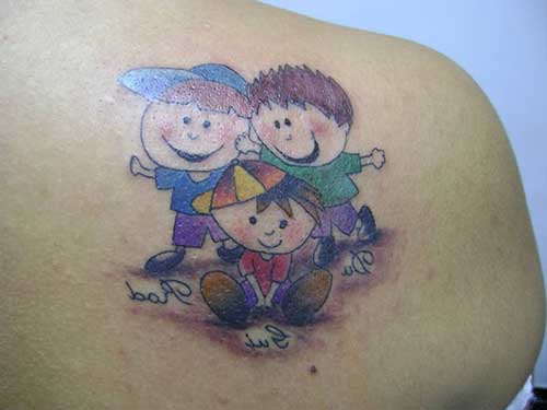 Os Melhores Locais do Corpo para Tatuagens Masculinas de Homenagem aos Filhos