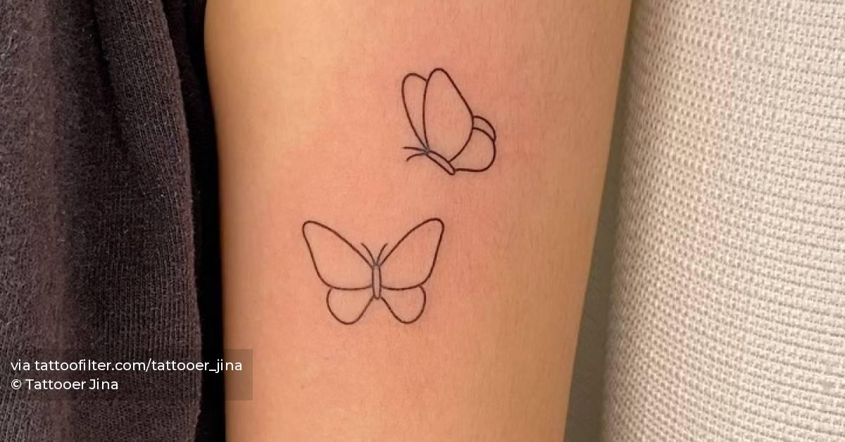 tatuagem borboleta pequena
