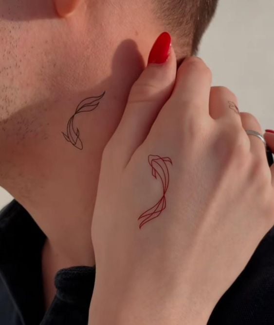 tatuagem combinando de impressões digitais significado