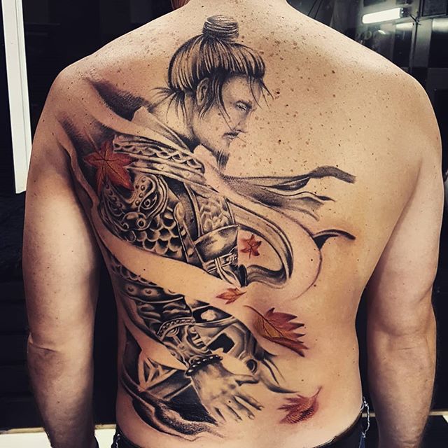 tatuagem costas homem