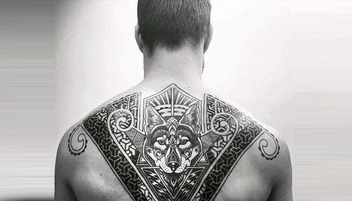 desenhos tatuagem costas masculina