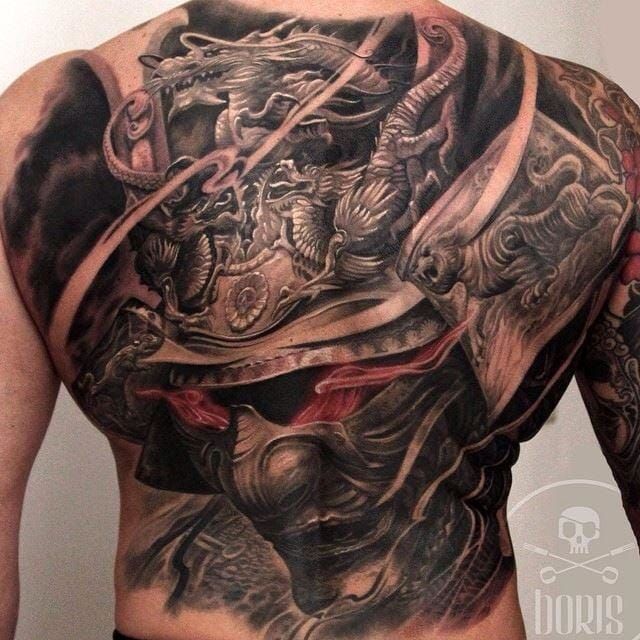 tatuagem blackwork costas
