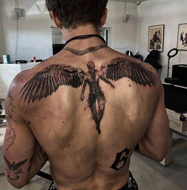 tatuagem oriental costas masculina