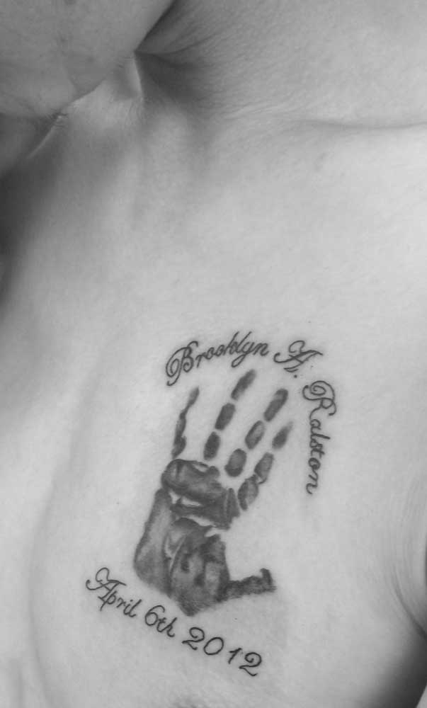 A Importância de um Tatuador Profissional na Tatuagem de Datas Especiais