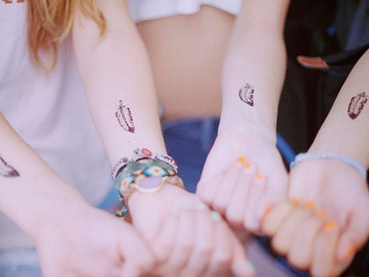 tatuagem de amigas para grupos