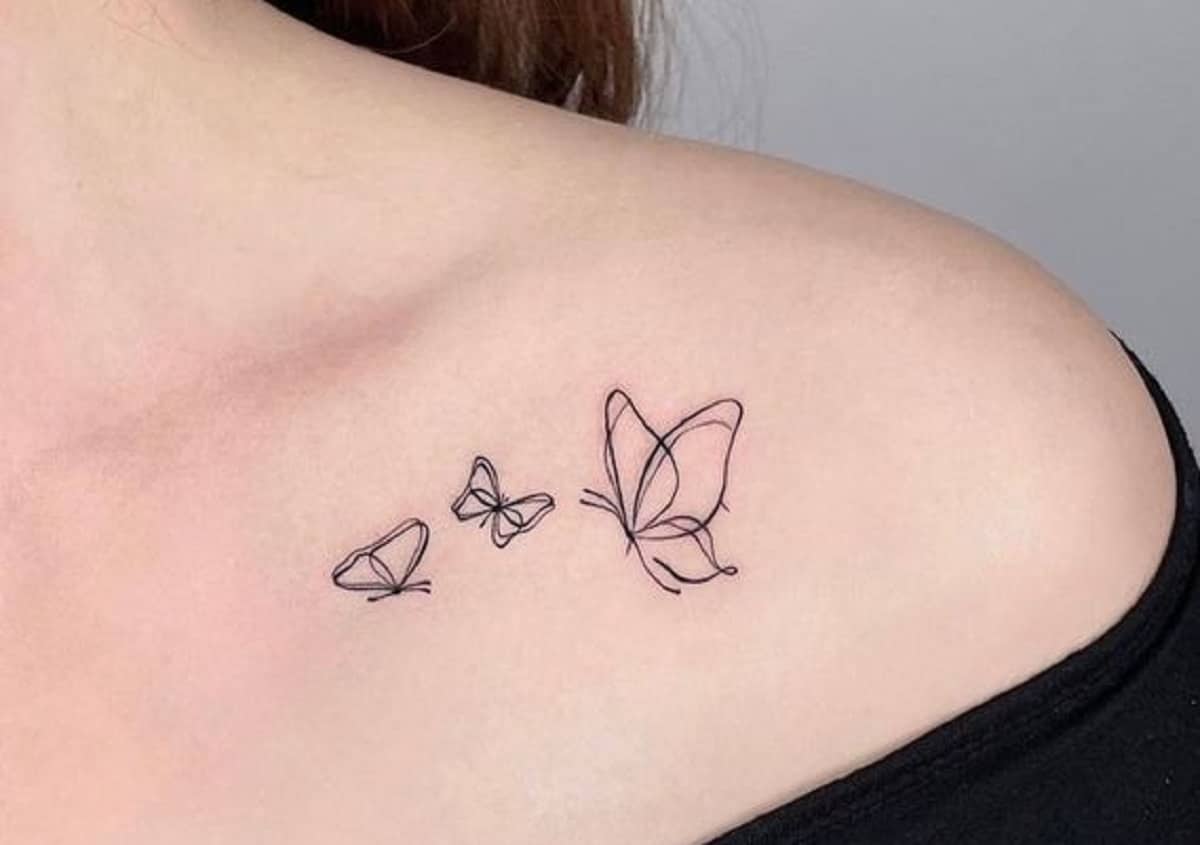 tatuagem borboleta ombro com flores